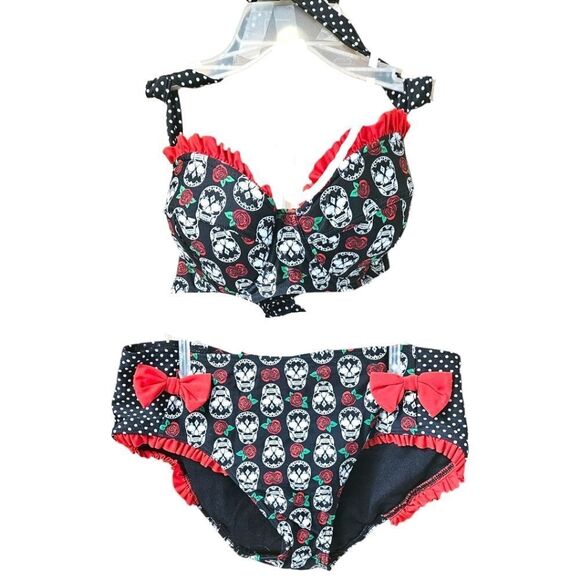 RETRO CHIC HOTTOPIC Poka-Dot Sugar Skull Rose Print 2 Piece Bikini With Ruffles - Picture 5 of 14